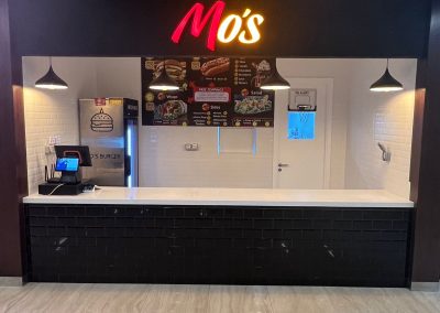 MOs Restaurant 4